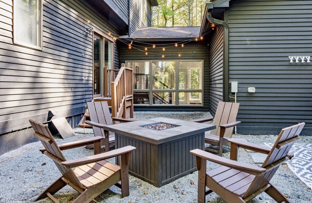 Licorice Lodge