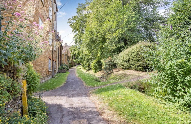 Light and airy dog friendly barn conversion - Cider Press Cottage