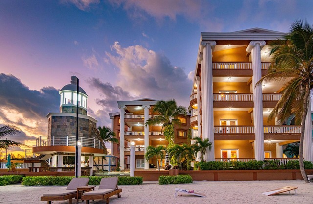Lighthouse Beach Villas 3br/2ba Beachfront Villa Oceano