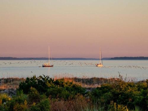 Lighthouse Point 9C