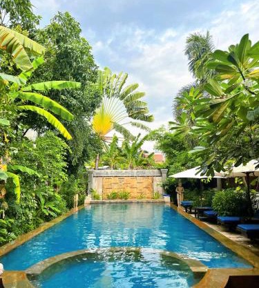 Lika's Family Pool Villa