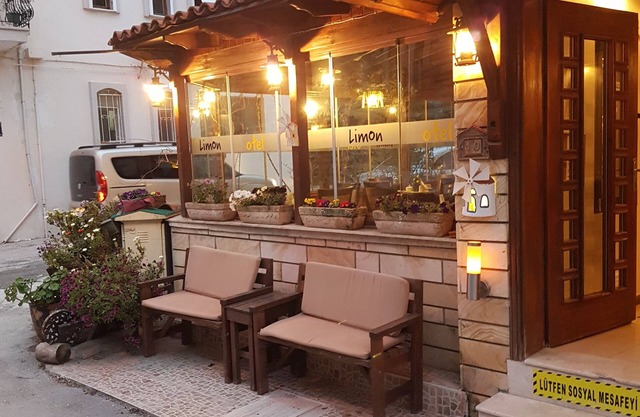 Limon Otel