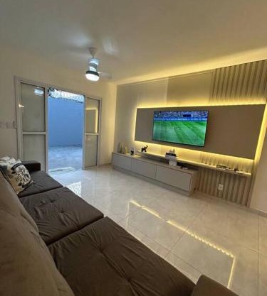 Linda casa novíssima em Juquehy