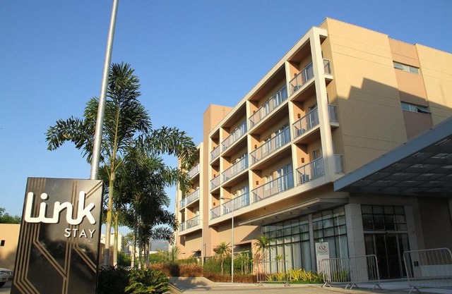 Linda suíte de hotel, acomoda até 3 pessoas Milly