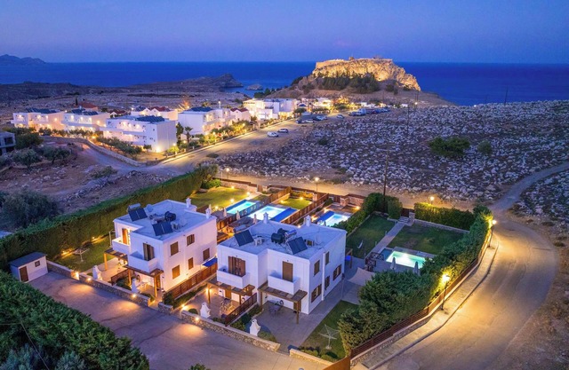 Lindos Topaz