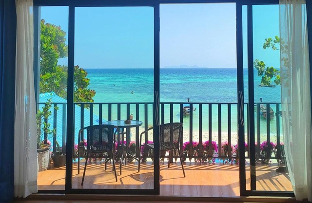 Lipe Sunrise Beach House