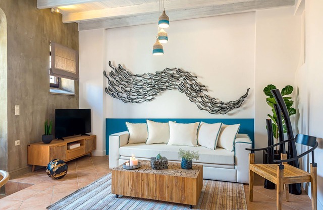 Lithinon Luxury Suites