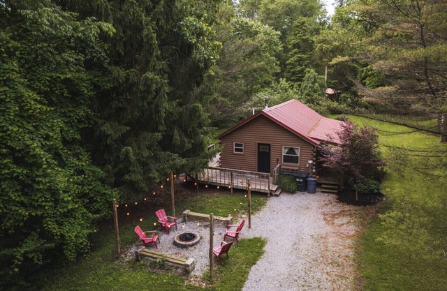 Little Redwood: Hocking Hills|Hot Tub|Games