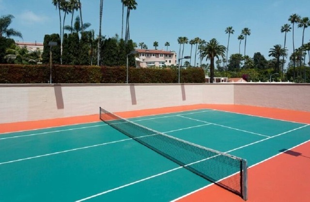 Live the 90210 Lifestyle - Tennis Court Villa Across the Street from BH HOTEL.