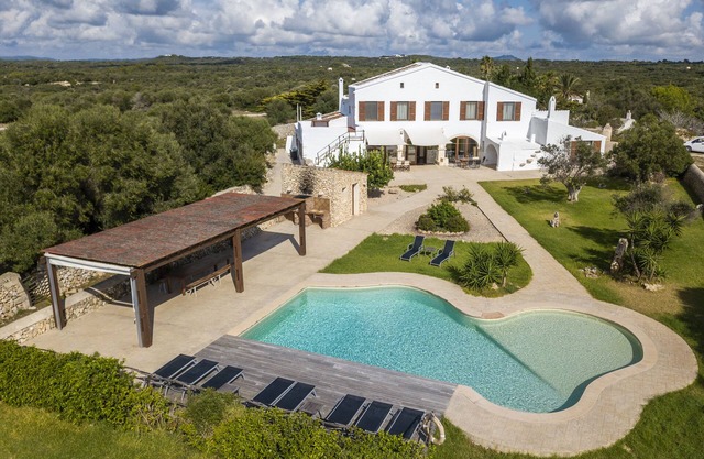 Llucalari Nou, traditional country house with private pool