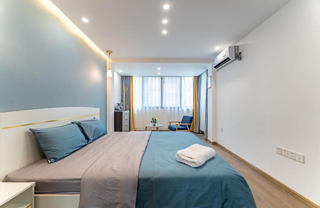 Locals Apartment Place 99
