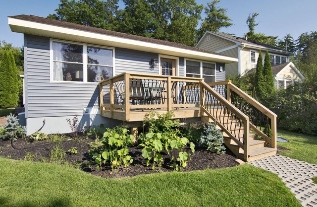 Located On Beach Road In Lake George!