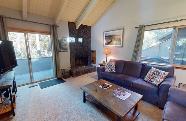 Lodge-Style Condo with A/C, BBQ & Easy Spa Access