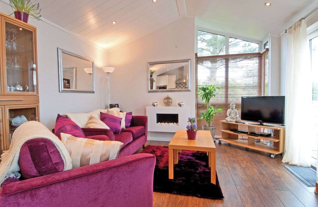 Lodge with one king-size double with TV.
