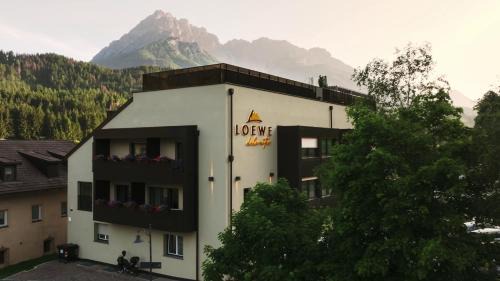 Loewe Dolomites