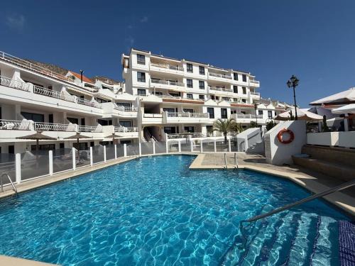 Loft 19 Suite Boutique - Heated pool