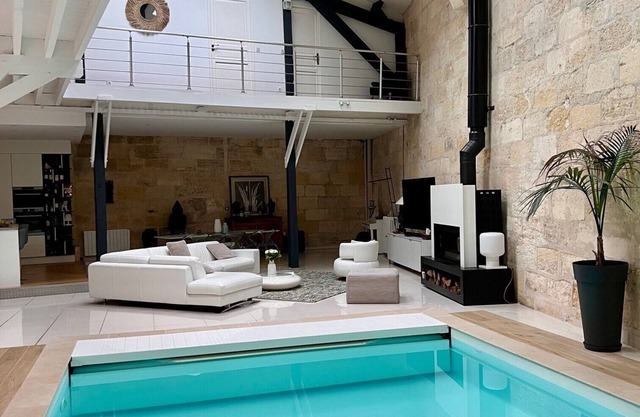 Loft with garden and indoor pool Bordeaux center