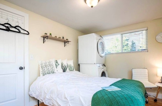 Loftium | Fabulous Suite In a Great Location!