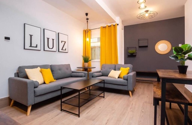 LOIRA LA LUZ: Nordic Style in Residential Zone