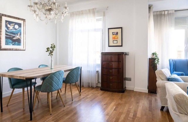 LOIRA PALEONTOLOGO: Spacious and Unique with Charm
