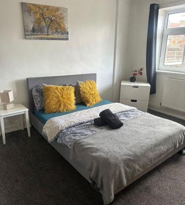 London Budget Maisonette