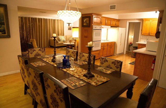 Long Term Rental House: 5 Minutes to Disneyland/Convention Center