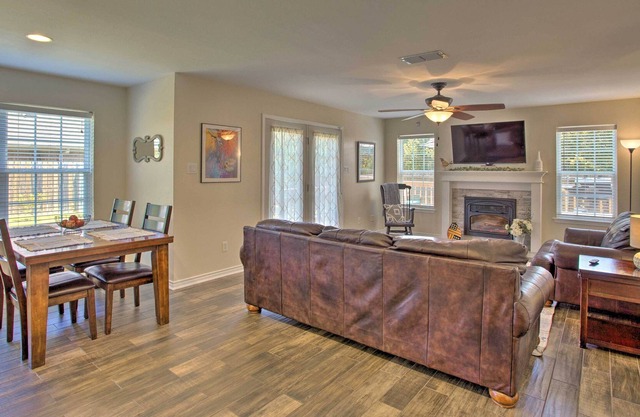 Longview Family Home w/ Private Yard, Deck & Grill