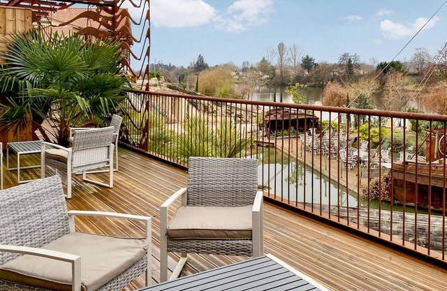 Look forward to an unforgettable vacation in this beautiful apartment in an ideal location!