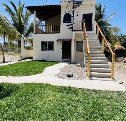 Los Amores Apartments B