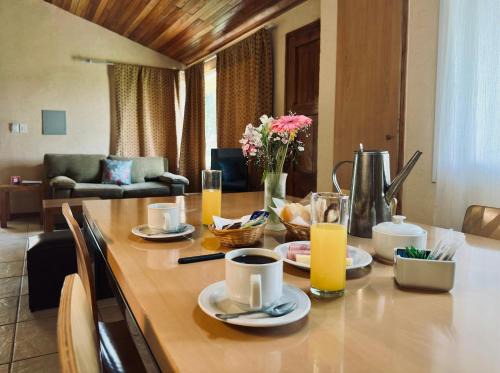 Los Carolinos Lodge