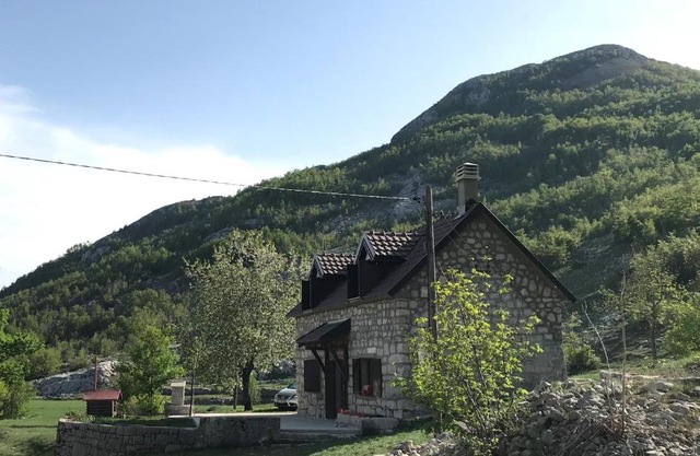 Lovcen Holiday Home