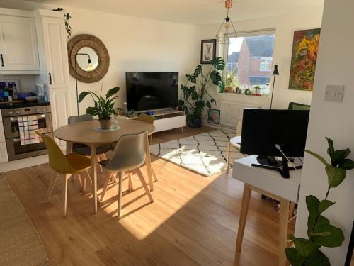 Lovely 1 Bedroom Flat in zone 1/2 London