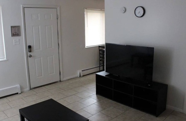 Lovely 1-Bedroom Near Everything in Dayton!
