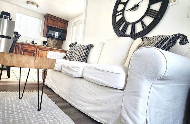 Lovely 1 bedroom beach-town apartment Cyclists paradise