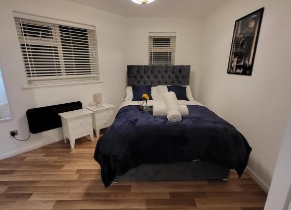 Lovely 2-Bed Apartment in Grays