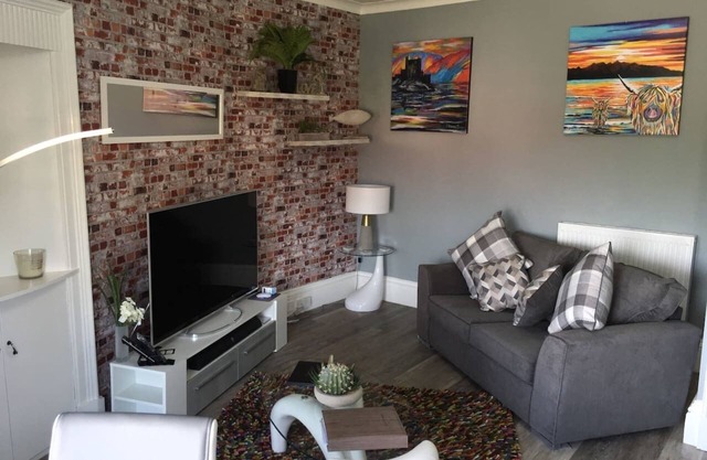 Lovely 2- Bed Apartment in Hawick