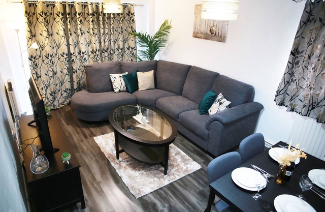 Lovely 2-bed Apartment in Harrow