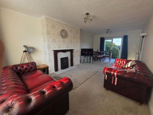 Lovely 3 Bedroom House 5 Minutes M6 or Carlisle