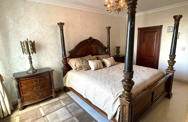 Lovely 4 Bedroom apt in Downtown Santo Domingo