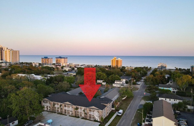 Lovely 4BR King Beds Steps To Beach & Pier #F