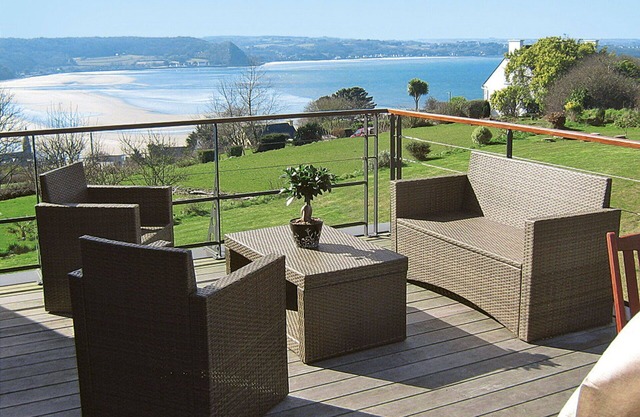 Lovely apartment for 4 guests with pool, WIFI, TV and patio