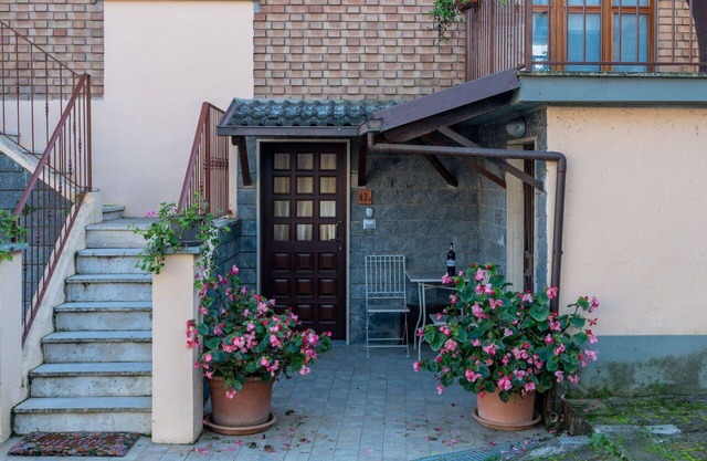Lovely apartment for 3 people with WIFI, A/C, TV and balcony