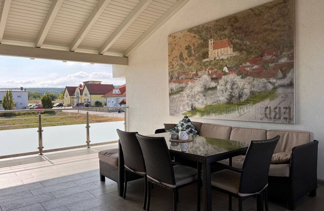 Lovely apartment for 6 people with A/C, WIFI, TV and balcony