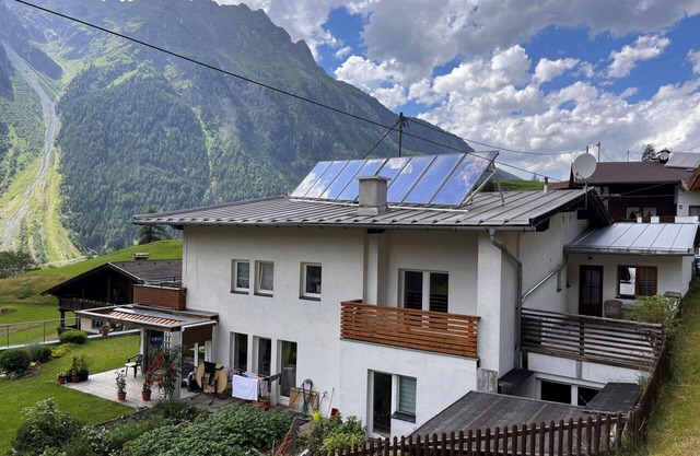 Lovely apartment for 4 people with WIFI, TV and parking