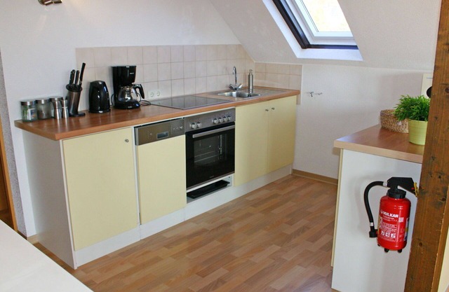 Lovely apartment in villa for 5 people with WIFI, TV, terrace and pets allowed