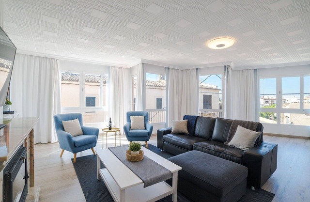 Lovely apartment for 6 people with WIFI, A/C, TV and patio