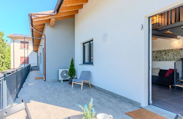 Lovely apartment for 4 people with A/C, pool, WIFI, TV, patio and panoramic view