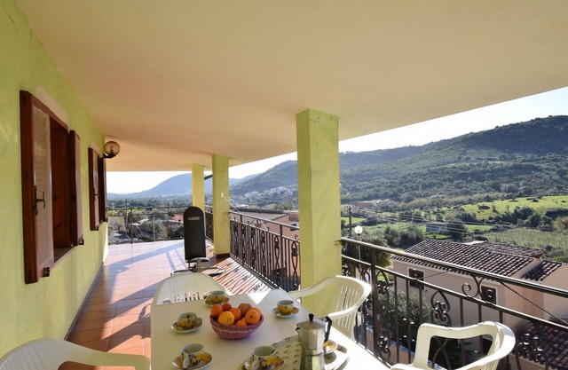 Lovely apartment for 5 people with WIFI, TV, balcony and panoramic view