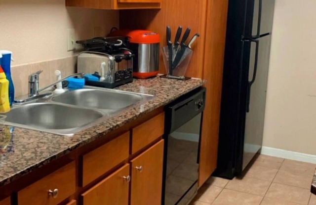 Lovely apartment in a very nice gated apartment