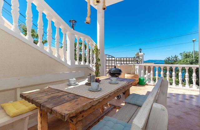 Lovely apartment in Dramalj